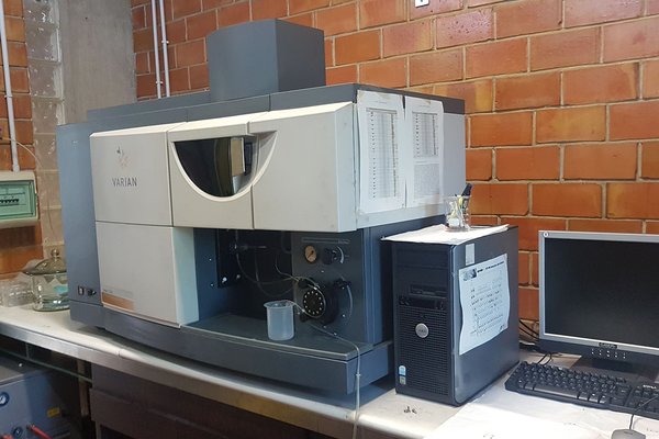 Varian-710-ES-ICP-OES-Spectrometer_01